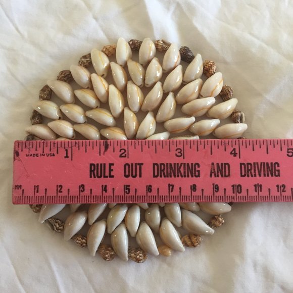 Vintage brand new set of 8 seashell 2 hot plates, 6 coasters - Picture 4 of 4